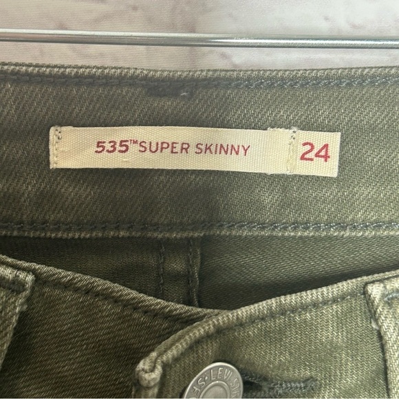 Levi’s 535 Olive Green Destroyed Knee Skinny Jeans - Picture 9 of 14